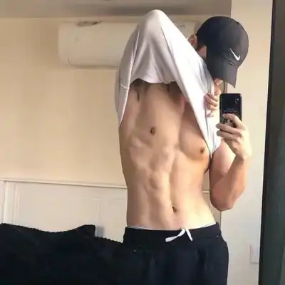 秦明凝